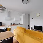 Targowa 10 Modern 2BR Apt